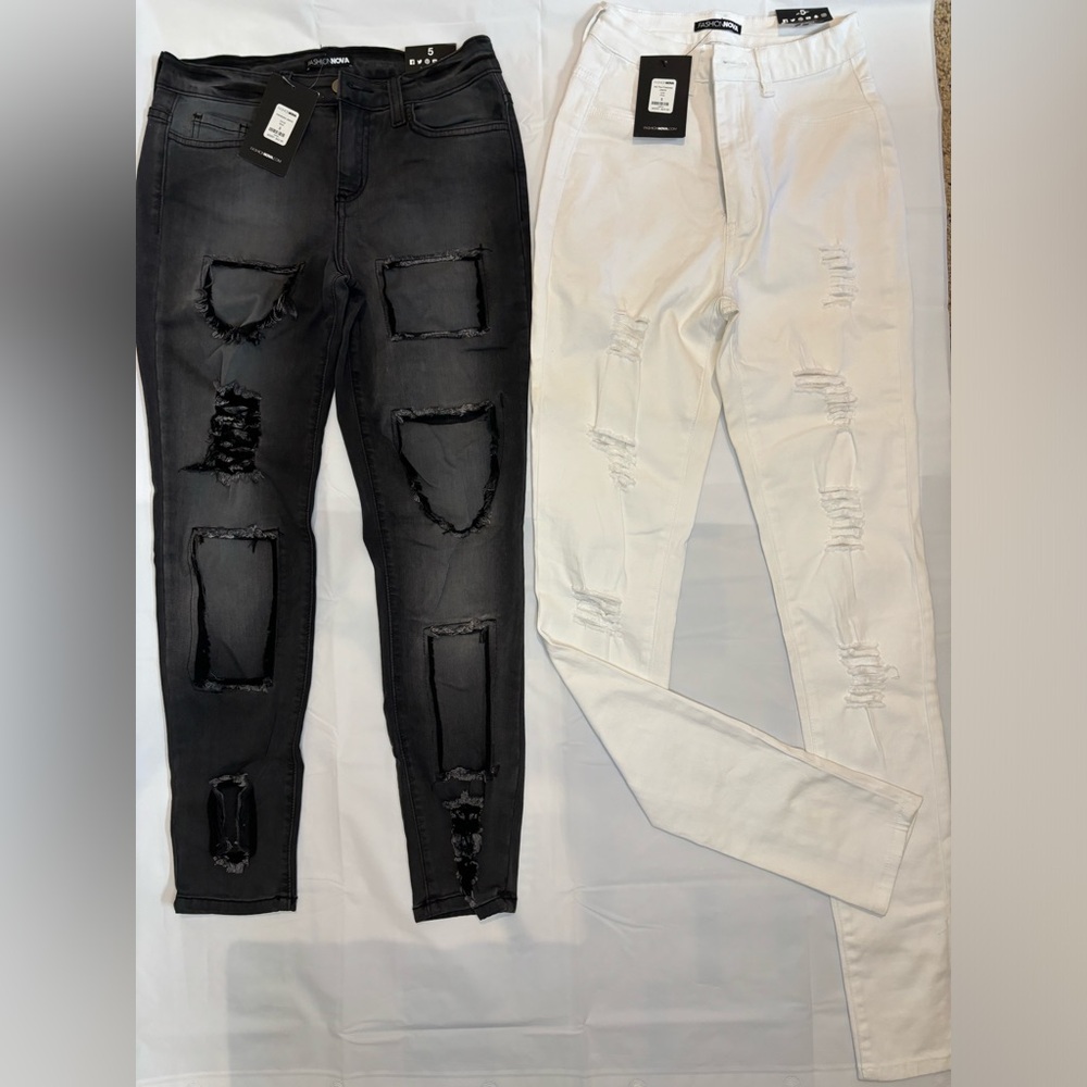 New Women's Size 5 Fashion Nova Jeans Lot Black White Cropped Ripped Juniors